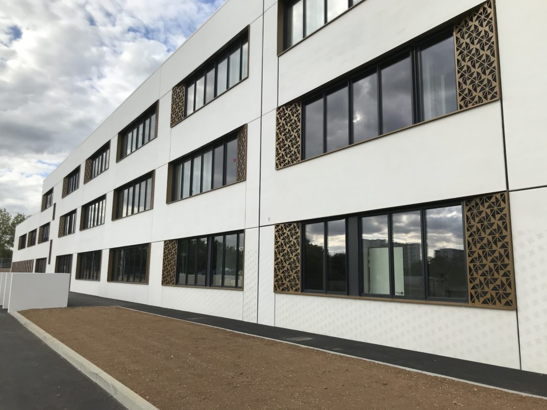 Illustration 10 extérieur 02 Collège André Tiraqueau économie OPC