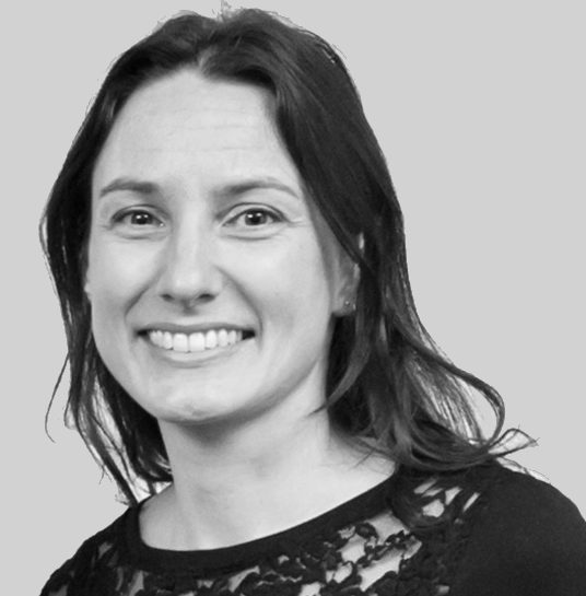 Cécile Assistante administrative | Gestion des appels d'offres