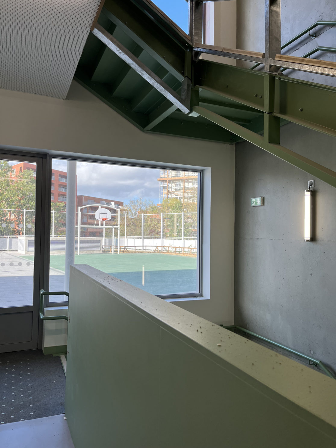 Illustration 05 Groupe Scolaire Malepère escalier intérieur