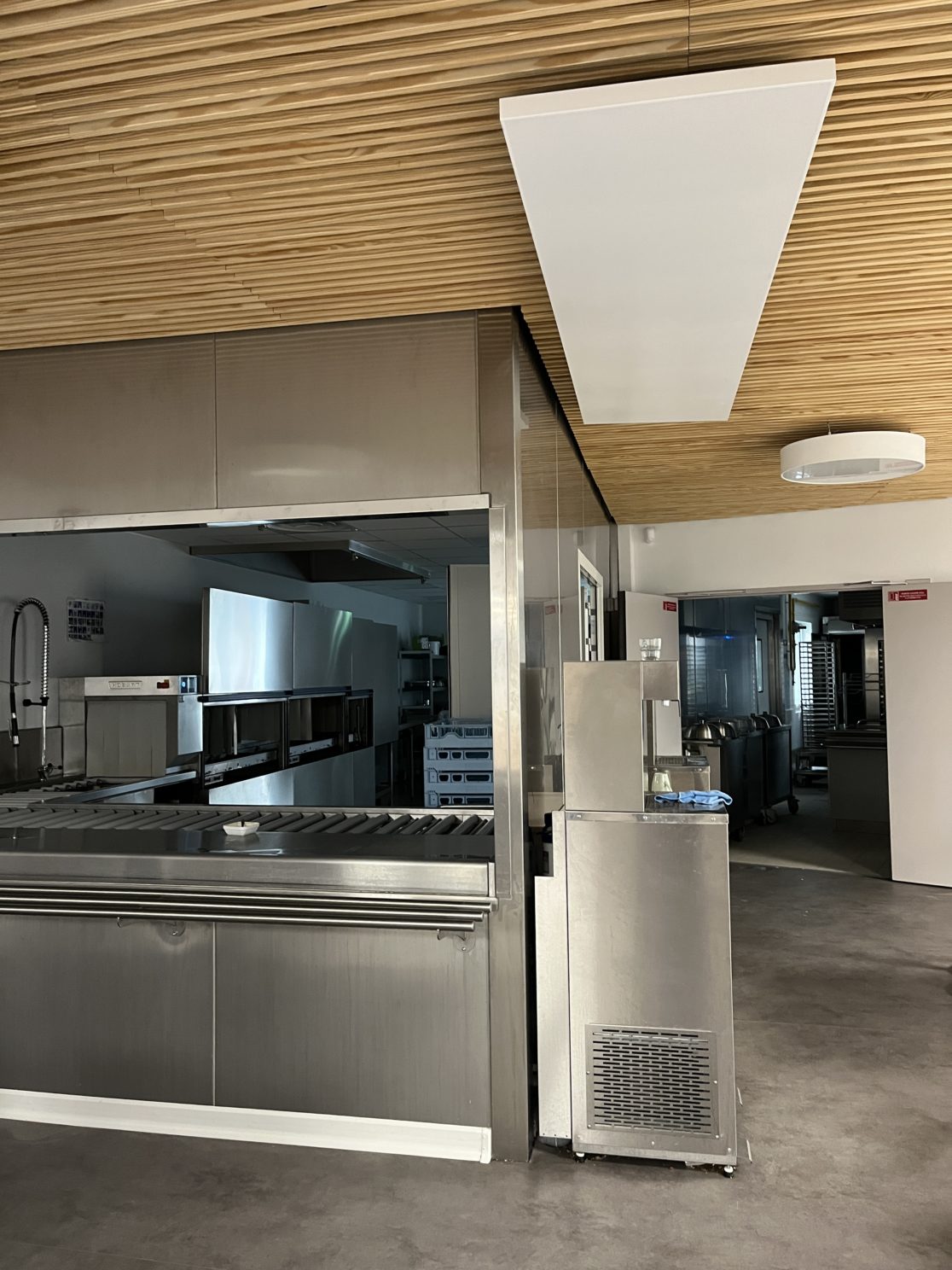 Illustration 04 Collège des ponts Jumeaux Toulouse salle à manger