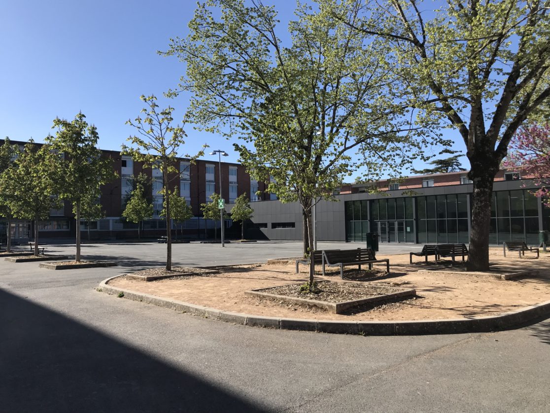 Illustration 01 B19 cour et B27 Lycée Rascol Albi Mission OPC