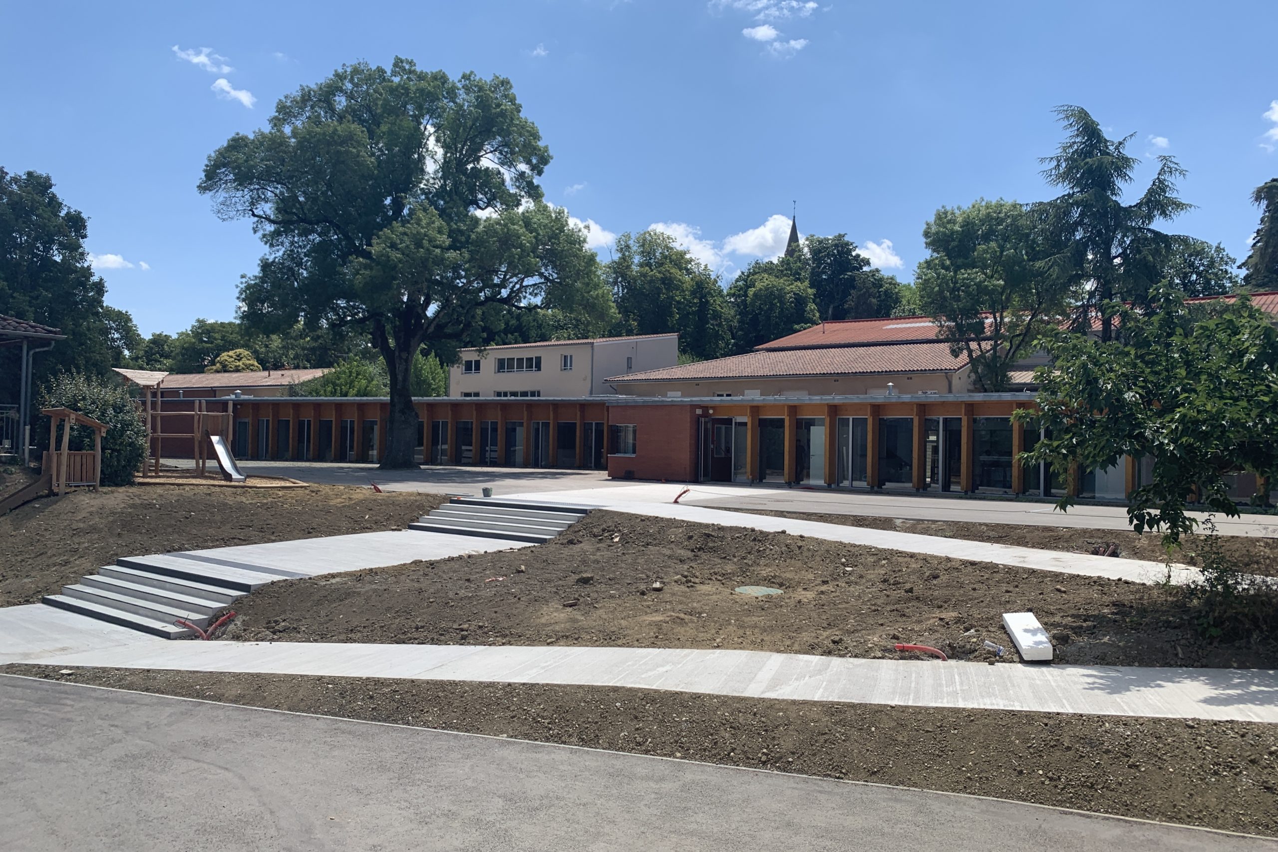 Illustration 01 Groupe scolaire le Magnolia_cours récréation