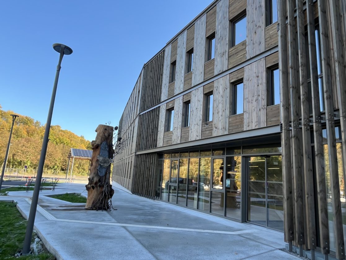 Illustration 04 Pôle tertiaire Segre en Anjou Bleu vue exterieure