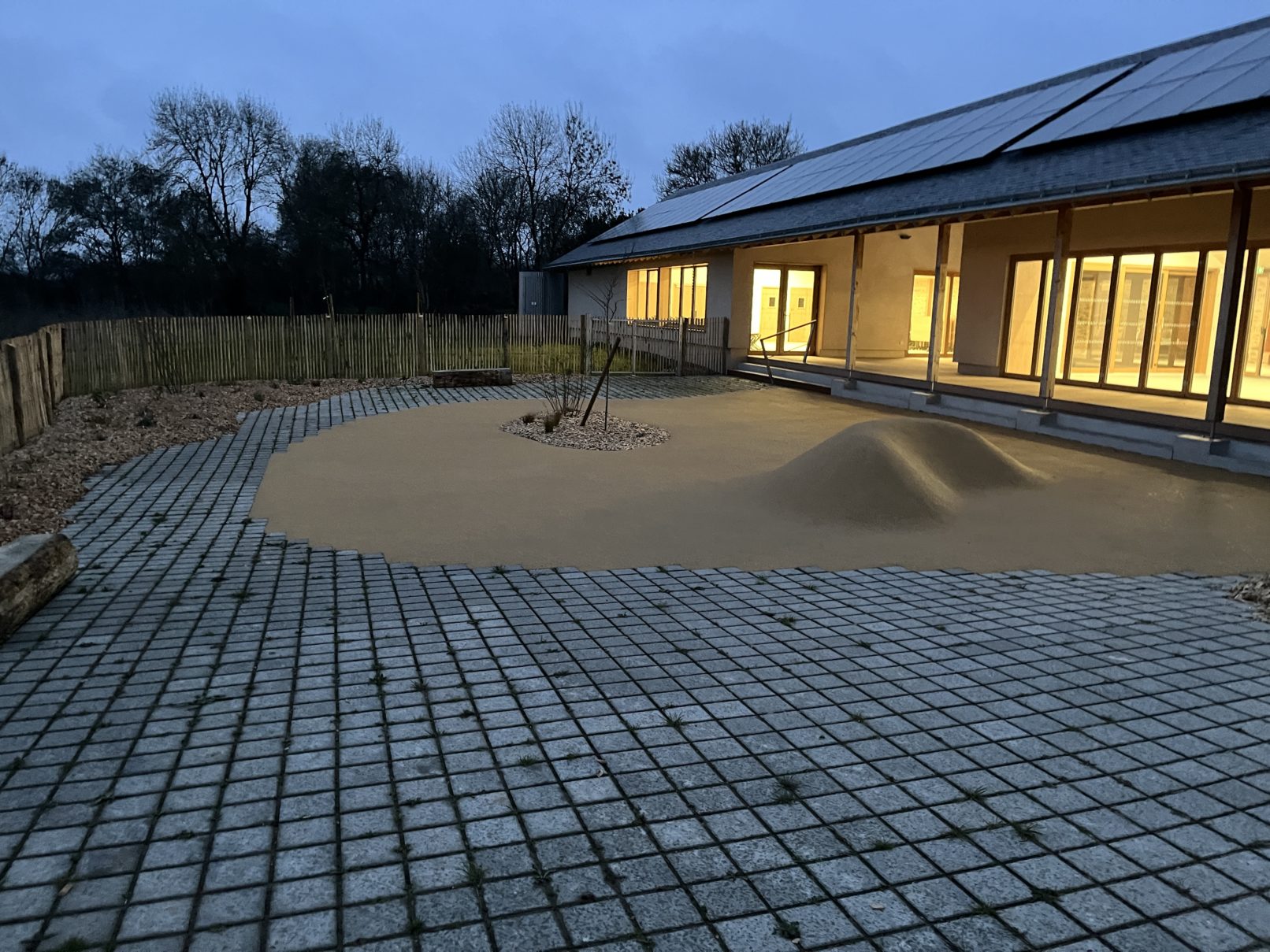 Illustration 01 Réhabilitation et extension de la salle polyvalente Le PIN extérieur