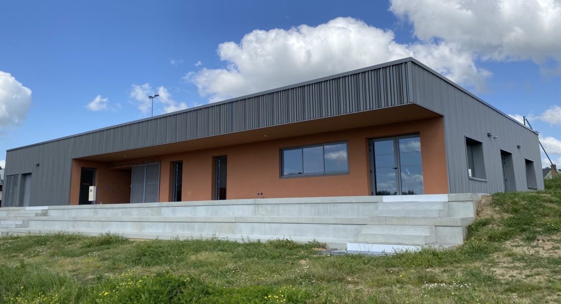 Illustration03 Club house CANTENAY facade